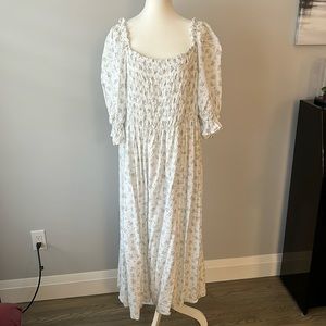 White H&M Maxi Dress with Flowers and Puffed Sleeves, Size XL